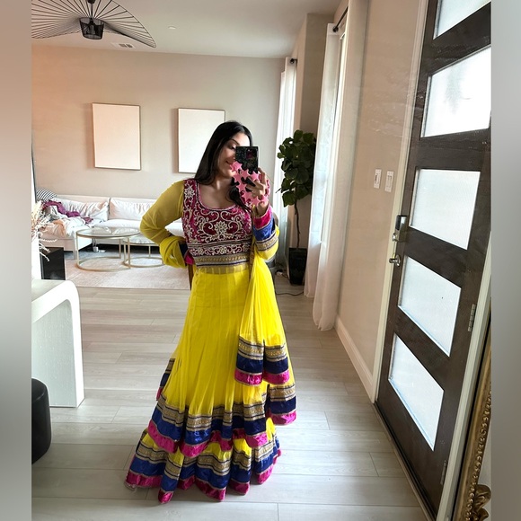 Indian Pakistani Yellow & Pink Lehenga - Picture 3 of 11